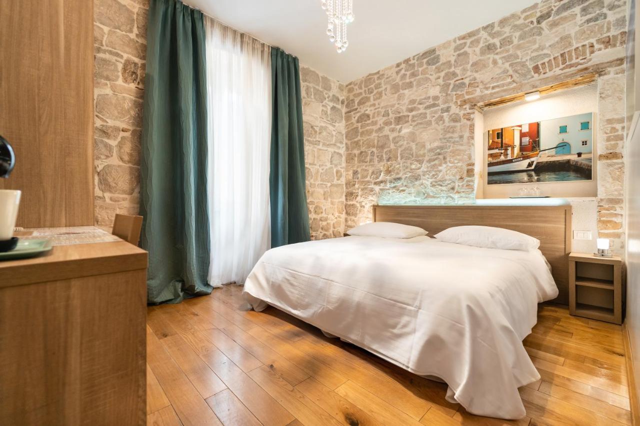 ספליט Tifani Luxury Rooms מראה חיצוני תמונה
